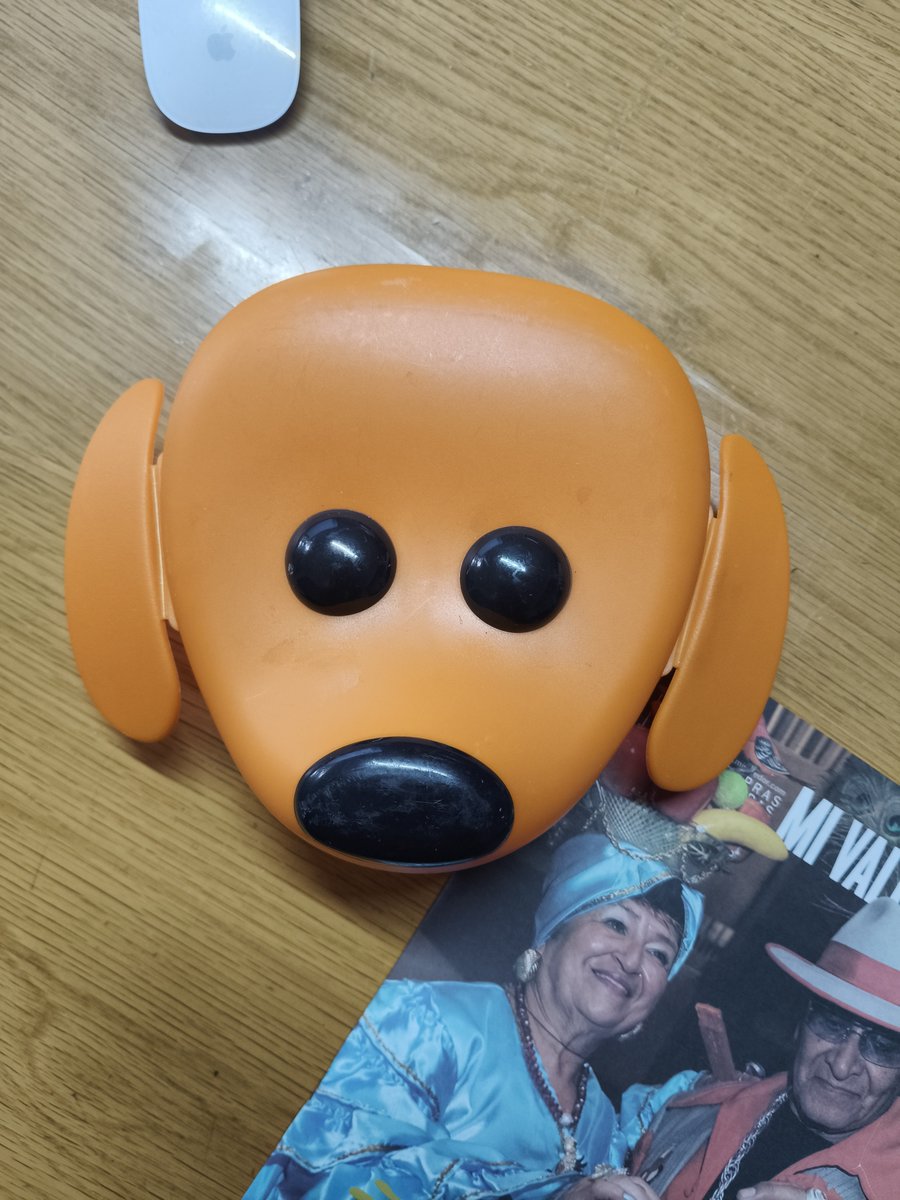 elarturoso's tweet photo. siempre es un buen día para traer mi sandwich en mi sandwichera de perrito https://t.co/8wIQ8t5qju