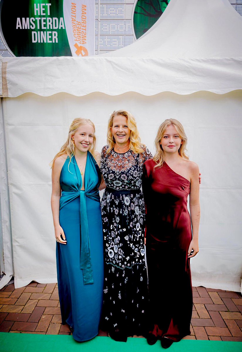 royalchildren_'s tweet photo. #PrincessMabel #CountessLuana and #CountessZaria of Orange-Nassau attend the Amsterdam Diner fundraiser event of the Aids Foundation as part of AFAS Live, in Amsterdam, Netherlands 🍽️ -June 13th 2026.
.
📷 : Patrick van Katwijk/@GettyImages https://t.co/NTXrWQzwXl