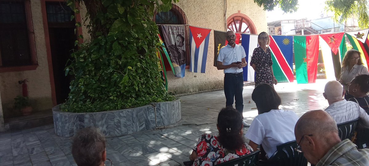 EducacionIJ's tweet photo. Gracias Fidel por esta obra de infinito amor,fue un gran reto de magnitud mundial,tu visión política rompió barreras,no dimos lo que nos sobraba , dimos lo que teníamos.#CubaEsSolidaridad.#CubaSalva. https://t.co/KylzFTx8yr