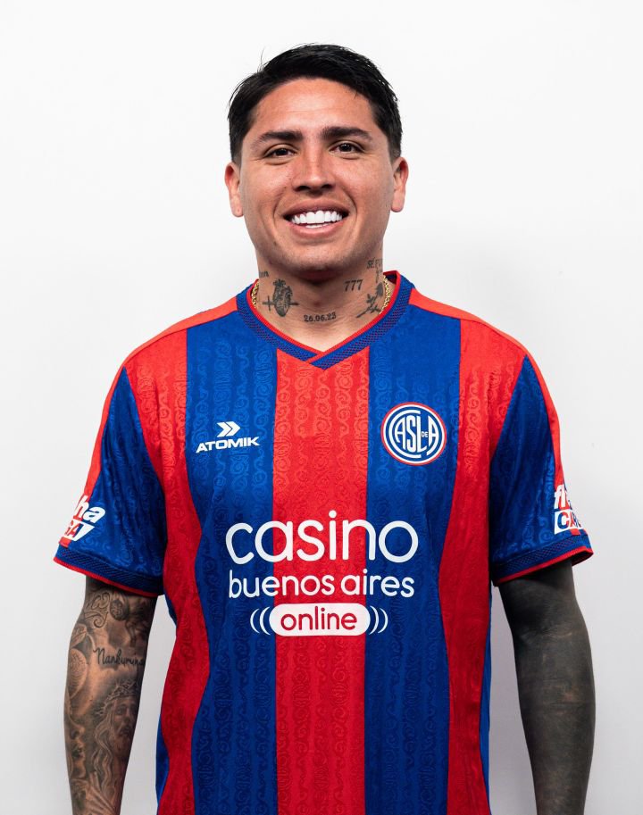 nawellyto's tweet photo. Facundo Farías, en zona mixta, sobre sus posibilidades de ganar el Balón de Oro:
"Soy un candidato fuerte, el mejor jugador del mundo, el más determinante tal vez, el más facha sin dudas."
...
"Creo que me lo merezco."
[@FabrizioRomano] https://t.co/Iw3Fw7mKiI