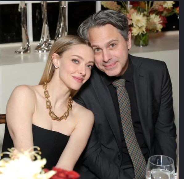 Mr_Badda2's tweet photo. Amanda Seyfried explained why she quit acting s3x scenes after reportedly contracting herpes through intimate scenes, which led her husband Thomas Sadoski, to end their marriage. 

“I was doing everything i could to treat the infection, and i never wanted Thomas to find out that i had it. Unfortunately, I still don’t know how he discovered the truth. When i tried to explain that i was already receiving treatment, he refused to believe me, because he also got infected.”
