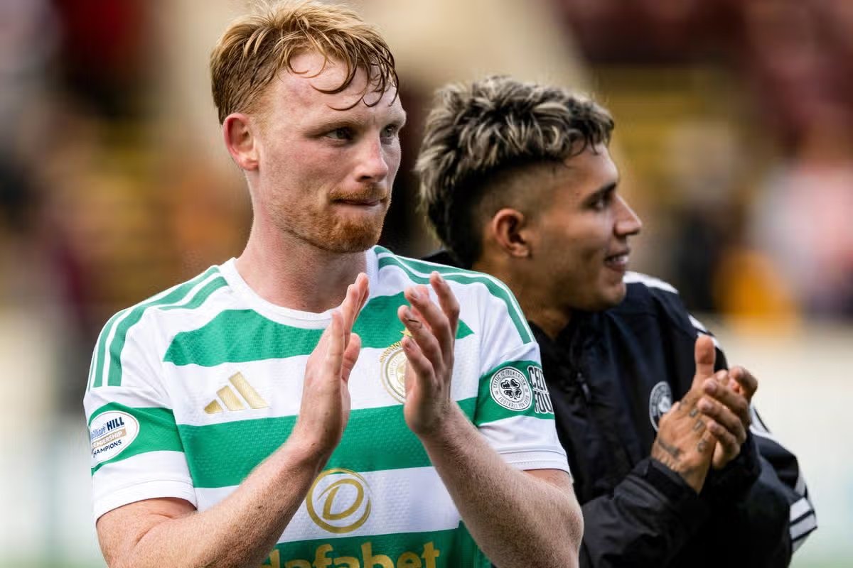 Record_Sport's tweet photo. 🗣️ "It has been disappointing so far in Europe this season so we need to really try and do better."

🆕🍀 Liam Scales insists Celtic have a point to prove against Benfica as shock Euro win is the benchmark | @rmcd93 

https://t.co/CVN7GxMHIJ https://t.co/cD2jlmRAFe
