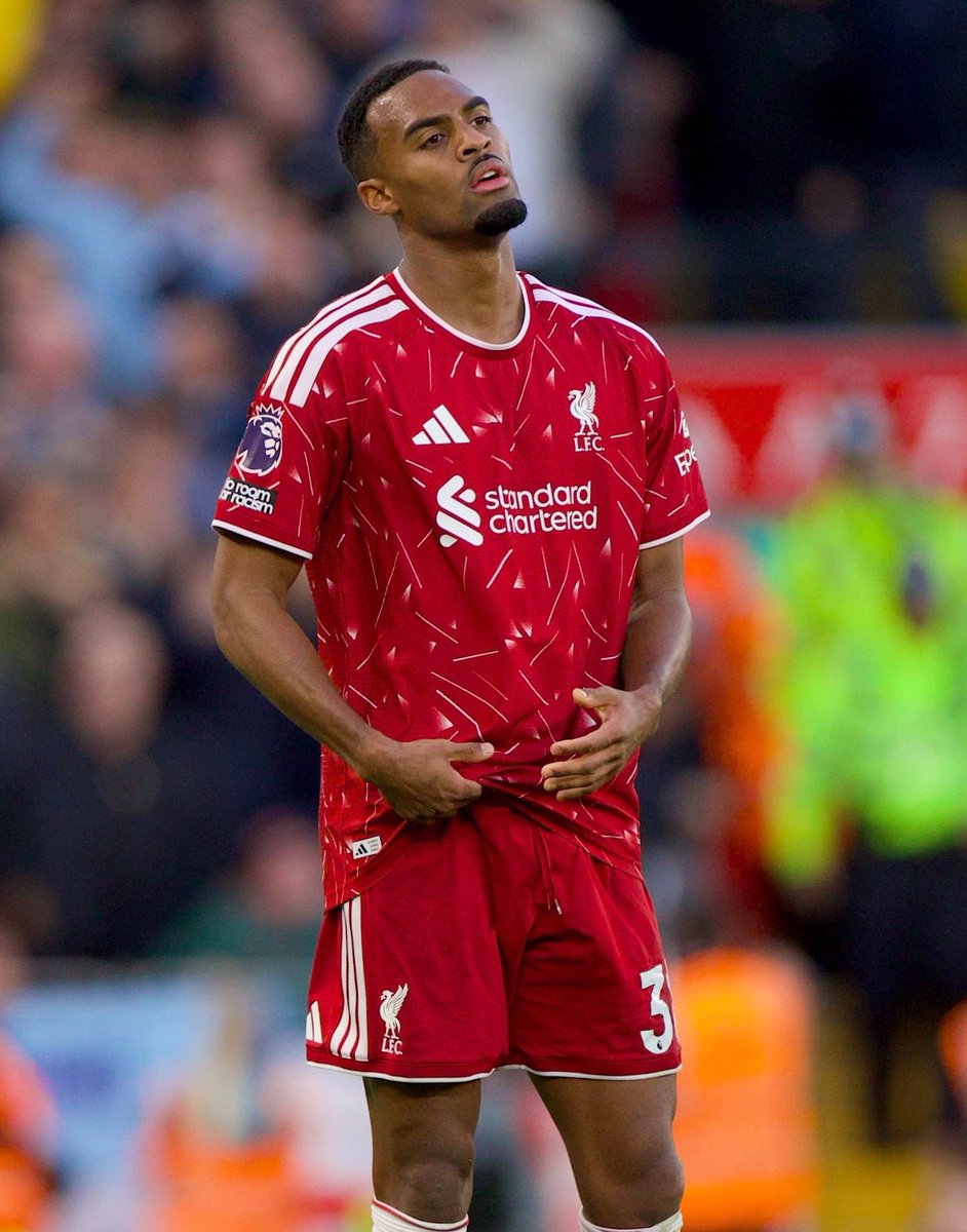 Shwnlfc tweet picture