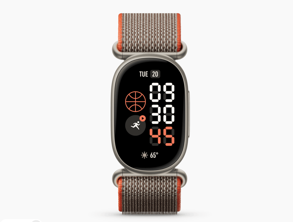 stufflistings's tweet photo. Fitbit Edge Stephen Curry Special Edition. https://t.co/qhn1HrVHvW