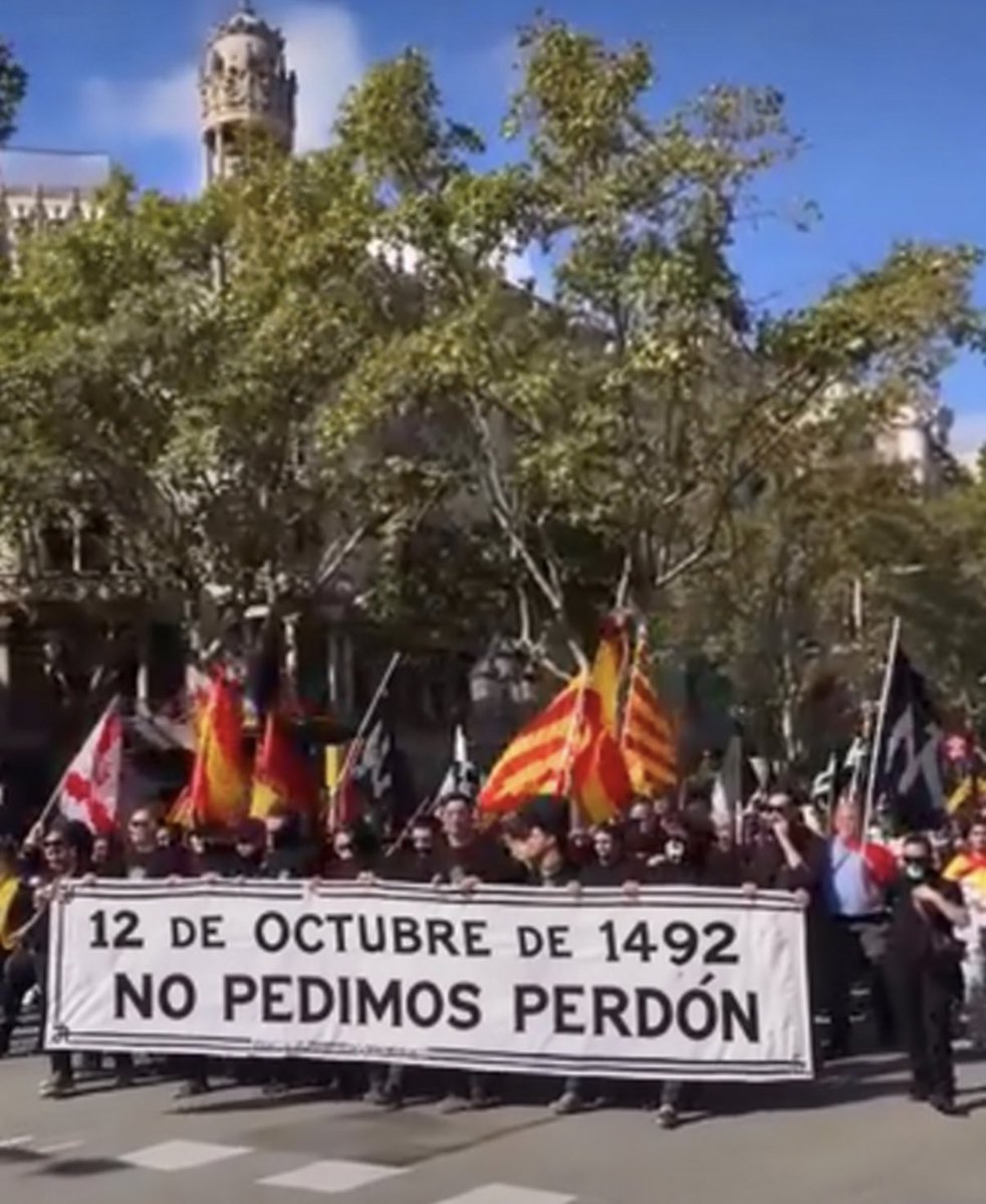 PJavierOR's tweet photo. Hoy en Barcelona.
¡Gracias Señor por habernos dado a España!
¡Gracias por haber sacado a América de la idolatría, el canibalismo y la ceguera del error.
No hay nada de lo que pedir perdón por la gesta. 
Solo dar gracias a Dios.
Feliz día de la Hispanidad y de la Virgen del Pilar https://t.co/y4qPNLQH0H