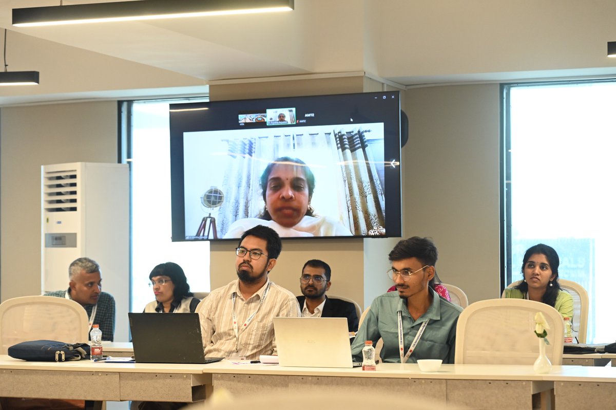 KIHTech's tweet photo. From evaluating new health technologies to strengthening public procurement and Health Benefit Packages, Dr. Kavita Rajasekhar, Scientist F, ICMR-DHR, showcased how the Health Technology Assessment (HTA) is shaping evidence-based healthcare in India at the 11th International #HTA Fellowship.

#HTA #HealthTechnologyAssessment #HealthEconomics #HealthPolicy #EvidenceBasedHealthcare #ICMR #DHR #PublicHealth #HealthcareInnovation #NHA