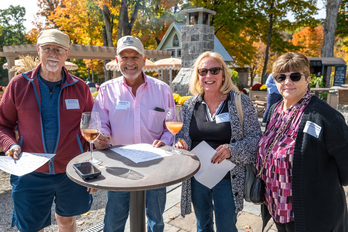 mariacollege's tweet photo. Maria Monarchs enjoyed a beautiful day at the 4th Annual Alumni Appreciation Day at the Tea House Flower Café in Stillwater! Brunch, games, prizes and great company made for a memorable day overlooking Saratoga Lake.
#MariaCollege #MariaAlumni #MariaMonarchs https://t.co/zXYnNWSWj9