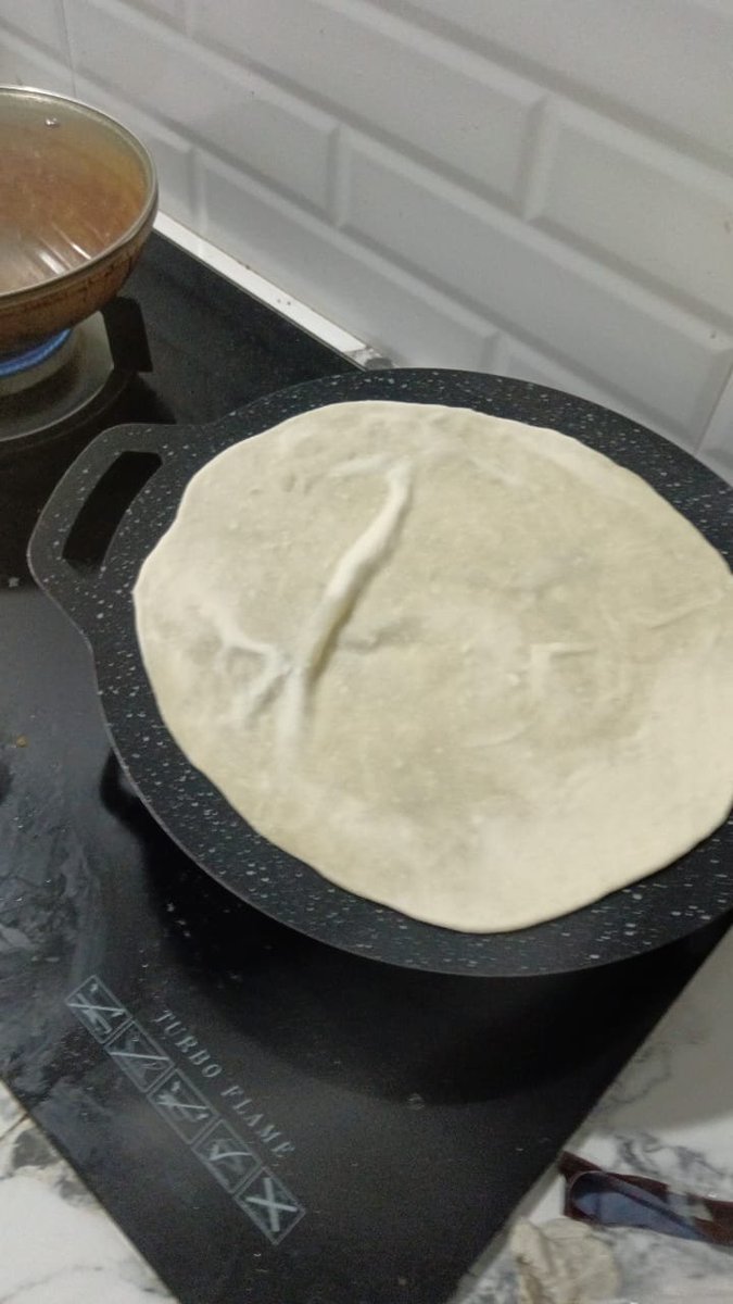 ponysweety4's tweet photo. #เทส roti naan https://t.co/aKfhSYNlBf