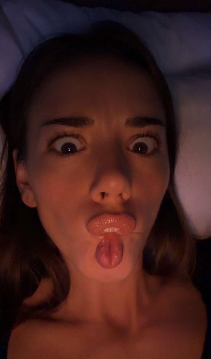 Cockextractor's tweet photo. Being into faceporn has to be one of the dumbest things ever.😂

Like, r u tarded? This is just a girl making a retarded face, how does it turn you on? 😂

Even worse, why does it make you want to throw cash at her???🤑

Wtf is wrong with u LOSERRR😵‍💫

🤣🤣 https://t.co/J0HFwceM5r