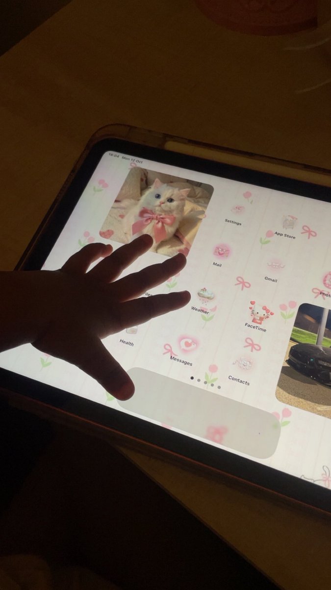 cutieeuser's tweet photo. ياربيي ما اتحمل حجم اليدد 🥹🤏🏽 https://t.co/PKQsGQ07a1