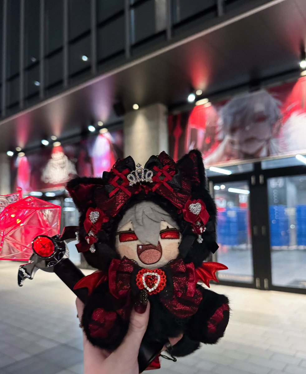 dkdl_3's tweet photo. LIVEと魔界にご招待してくれてありがとう😭❤️
初めてのLIVEめちゃくちゃ最高でした✨️    
皆でテキトーリョク楽しかった、幸せな時間をありがとう！！

葛葉として活動を続けてくれて本当にありがとう､最高の推しだよ  大好き
#葛葉ワンマンライブ https://t.co/Dv9OF4DpjF