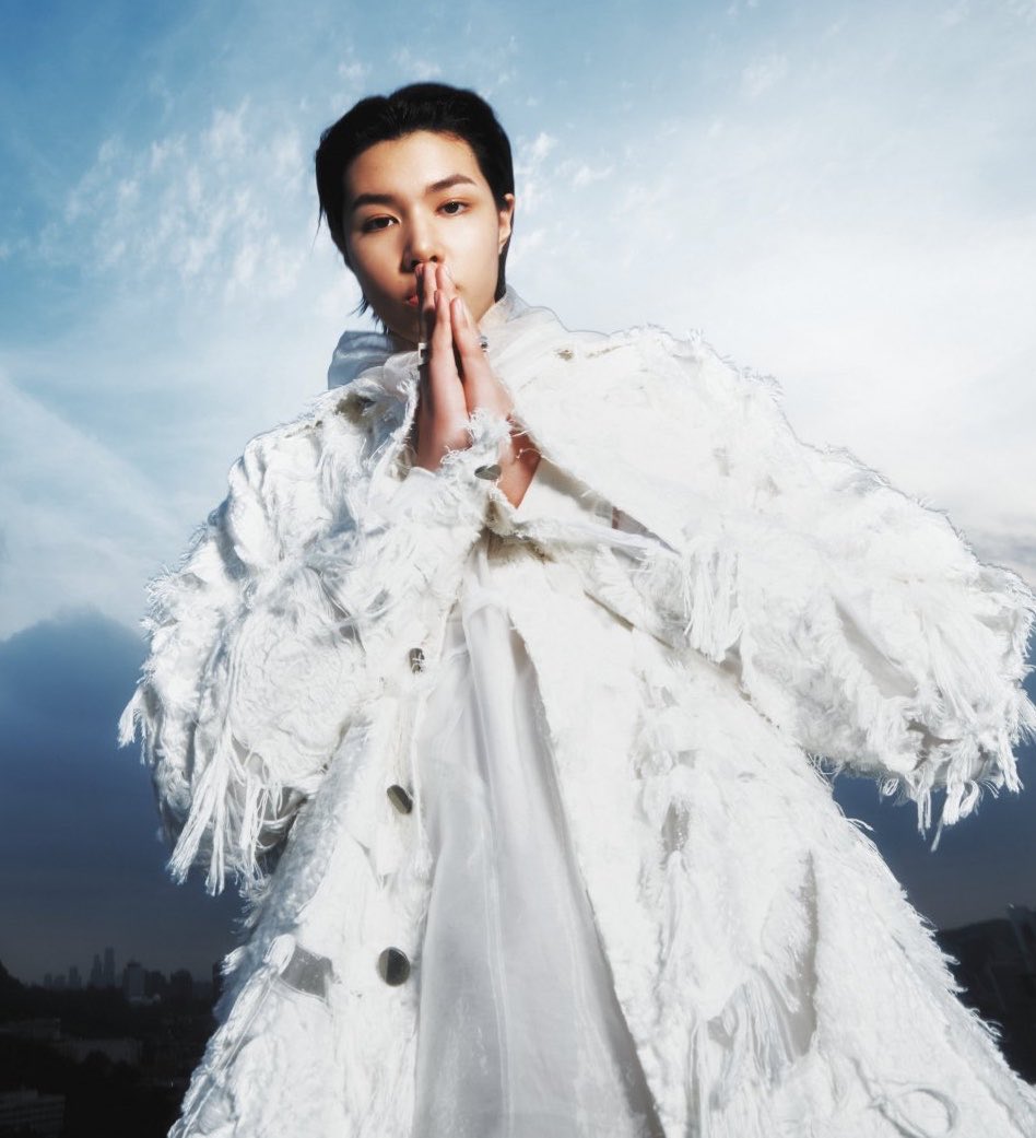 fendesignedme's tweet photo. ใครมีรูปรยุลไหว่ ส่งให้ผมหน่อยเด้อ https://t.co/1zBDbtisPL