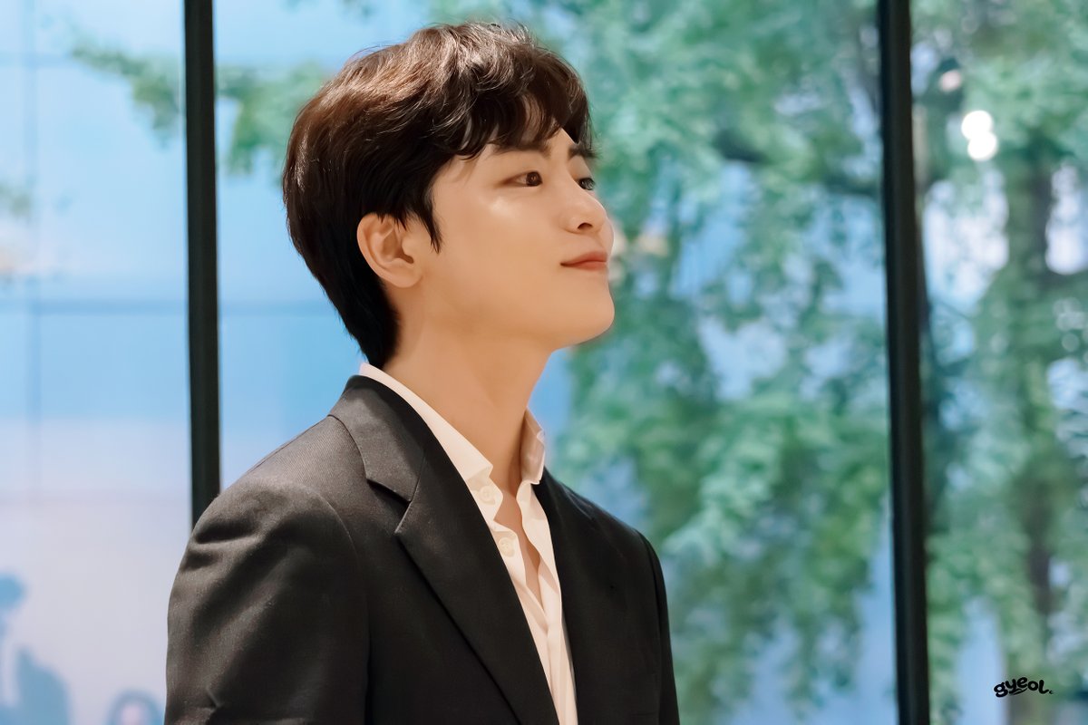 memory_wavepic's tweet photo. 20261010 #홍석기 바이올린 리사이틀 
인간 바이올린🎻 https://t.co/0F2AXaUtf5