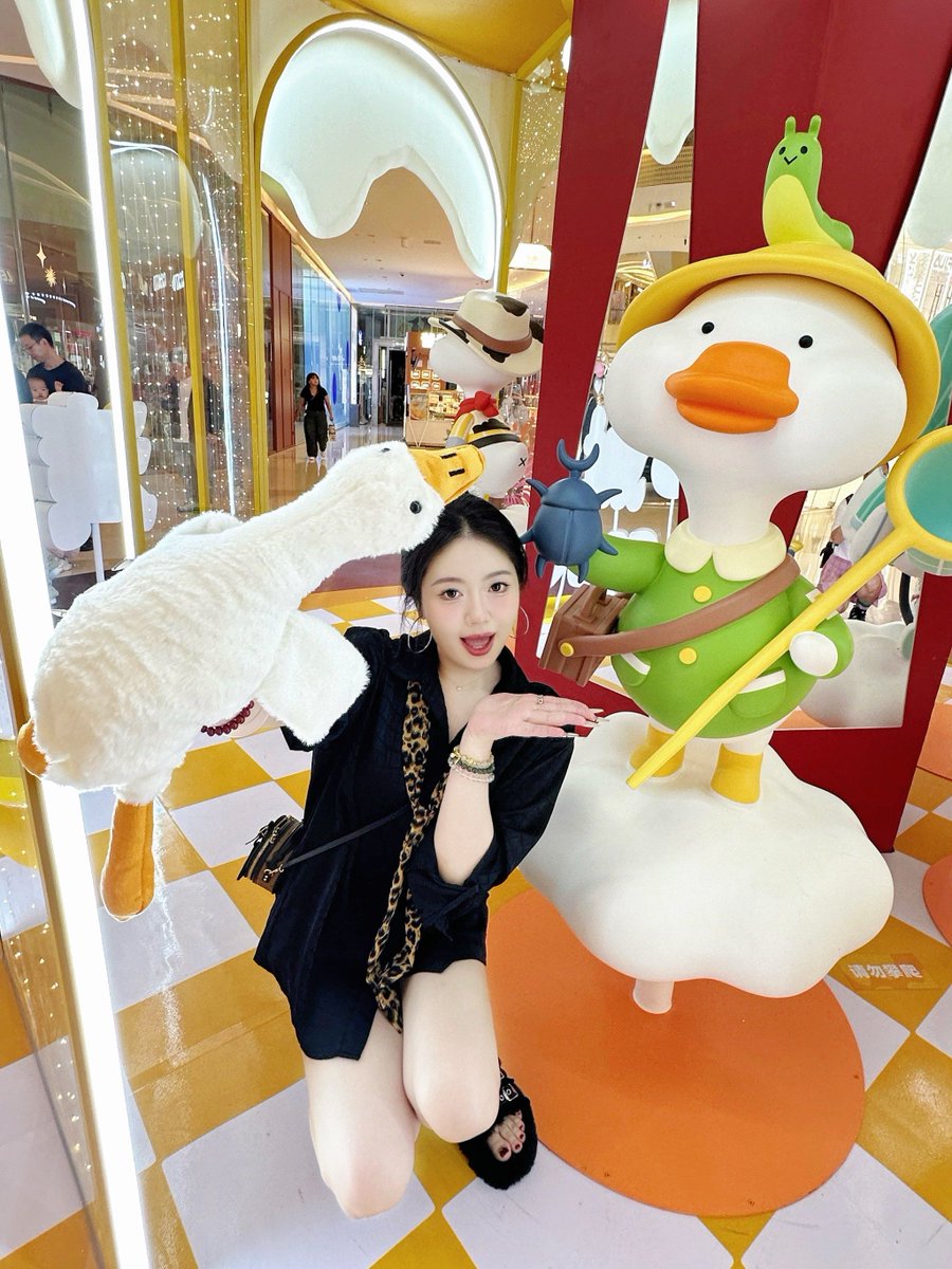 1bxyX80ubO13jsJ's tweet photo. [俅好不鸭、、、] 今日もぽかぽかで気持ちいいのだ！ https://t.co/NCFJMCyFA4