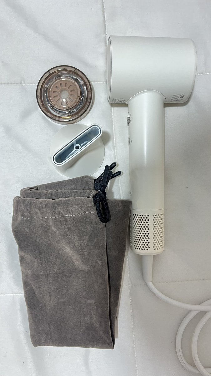 mmemortt's tweet photo. ส่งต่อ Yoole S High-speed Hair Dryer
อปก ครบ มีกล่องค่ะ น้องเป็นสีขาวน้า
1,100รวมส่งคับ ใหม่มากๆเลย พตได้น้า
💭👀🪷♥️
#ส่งต่อ #ส่งต่อYoole #โล๊ะตู้เสื้อผ้า #ส่งต่อไดร์เป่าผม #ส่งต่อเสื้อผ้ามือสอง #ส่งต่อเครื่องหนีบผม #ไดร์เป่าผม #yoole https://t.co/8SN9vvQY5C