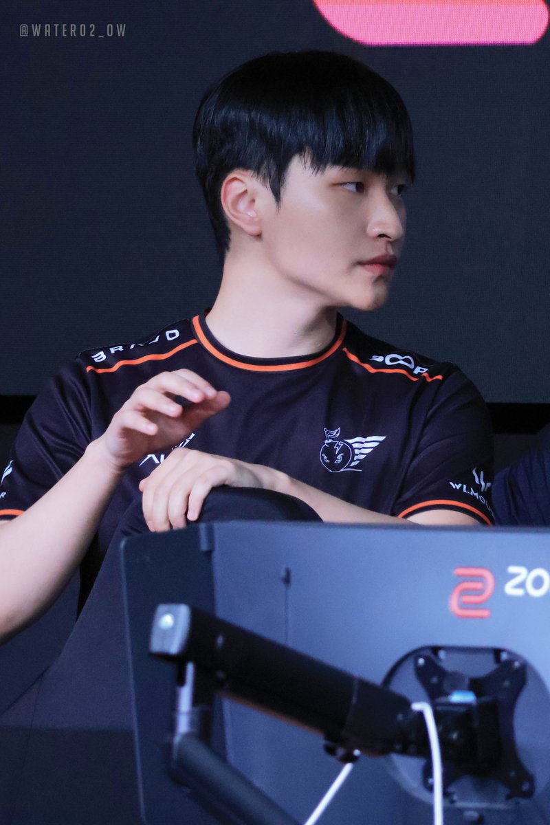 water02_ow's tweet photo. 261011 #O2WIN #WUTIAN https://t.co/wud59BJra0