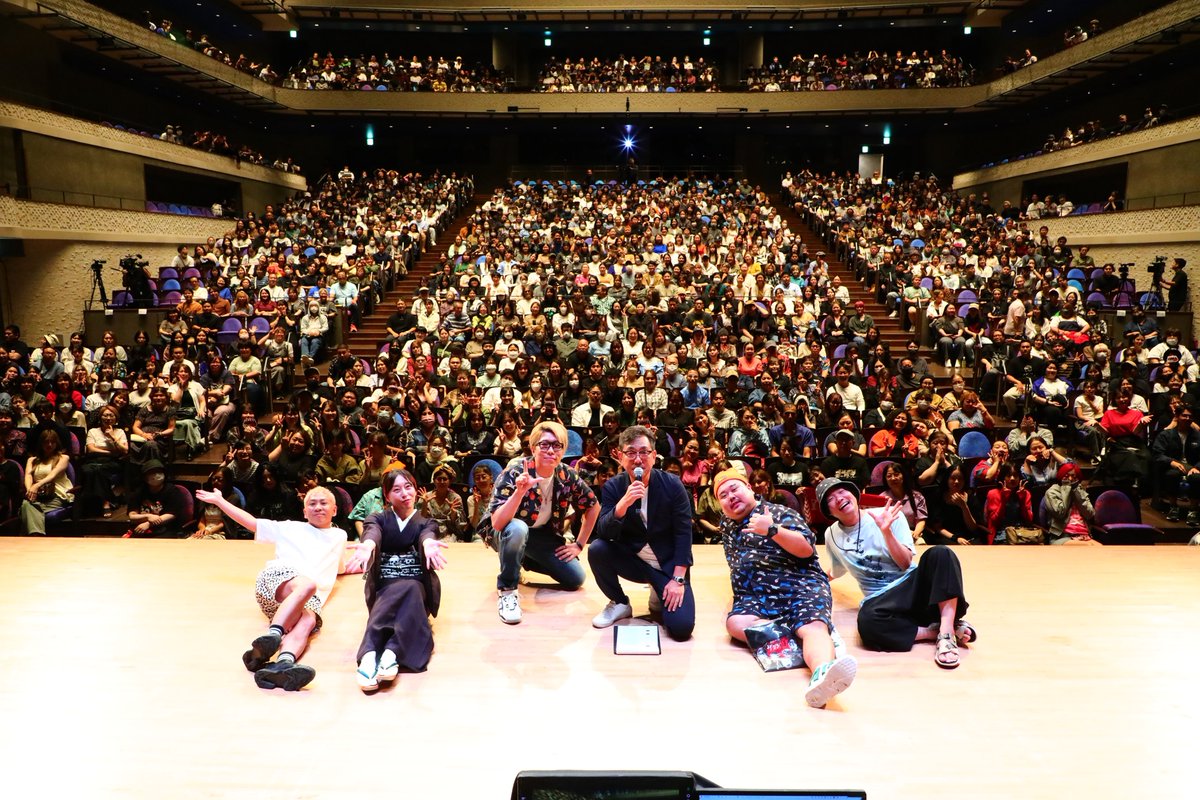 v_nobu's tweet photo. 琉球トラウマナイト2026ザダン怪

毎年呼んで欲しいー

1500人の響めきを味わえた

最高の仲間と最高のイベントでした！

配信はまだ見れるから下記へ！

▼配信概要▼
●配信開始:10/12(月)　17:50～
●視聴料:3,000円
※購入手数料が別途かかります。
●「Streaming+(ストリーミングプラス)」
●アーカイブ：10/18(日)まで視聴可能
●配信チケット販売：9/1(月)より
 
詳細は沖縄テレビホームページをご確認下さい！

#琉球トラウマナイト
#ザダン怪