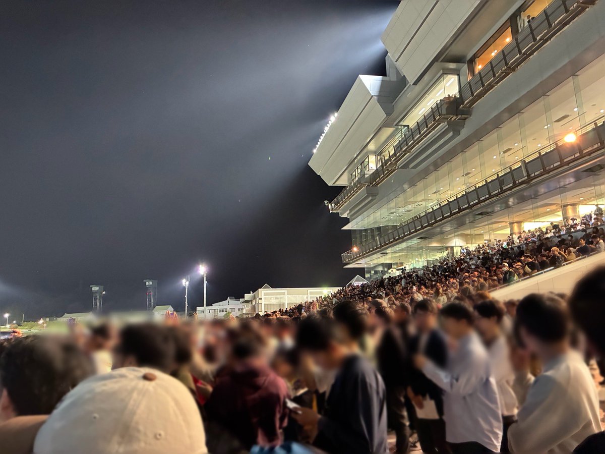 dt_hrk's tweet photo. メイショウハチローおめでとう🏇👏 本当に本当によかった。人が多くて動けないくらいで、現地にいるのに画面越しばかり。それでもうれしさは変わらないのね。ぺしょぺしょ泣いたゴール後の気持ち忘れないでいたい🦭(落ち着いて情緒) #南部杯 https://t.co/qSsrtLedoG