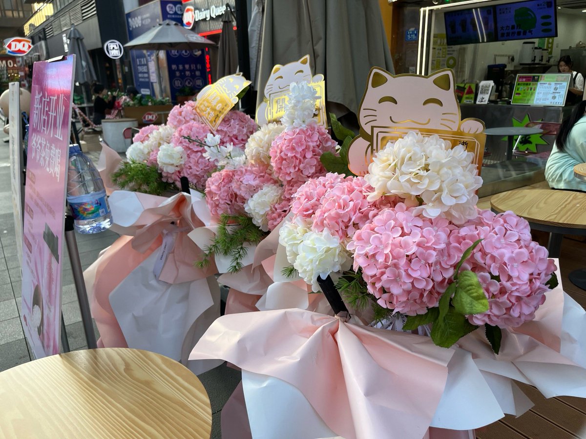 imnotjutdaenyeo's tweet photo. 「今日は儀式の準備で慌ただしく、思わず八つ当たりしちゃった… すみません沮長（？）の皆さん！」（注：此处“沮長”为因需融入“沮”字而结合语境（仪式相关的负责人员）的合理搭配，既满足用字要求又符合日语表达习惯） https://t.co/IygBVlRpxT