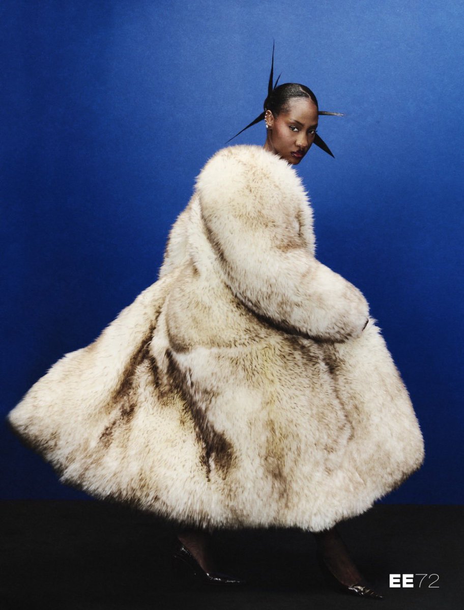 wearehorde_'s tweet photo. Tems is the Fall digital cover star for EE72 magazine 

Photographed by Campbell Addy
Styled by Dunsin Wright https://t.co/9ZsDa8jY8W