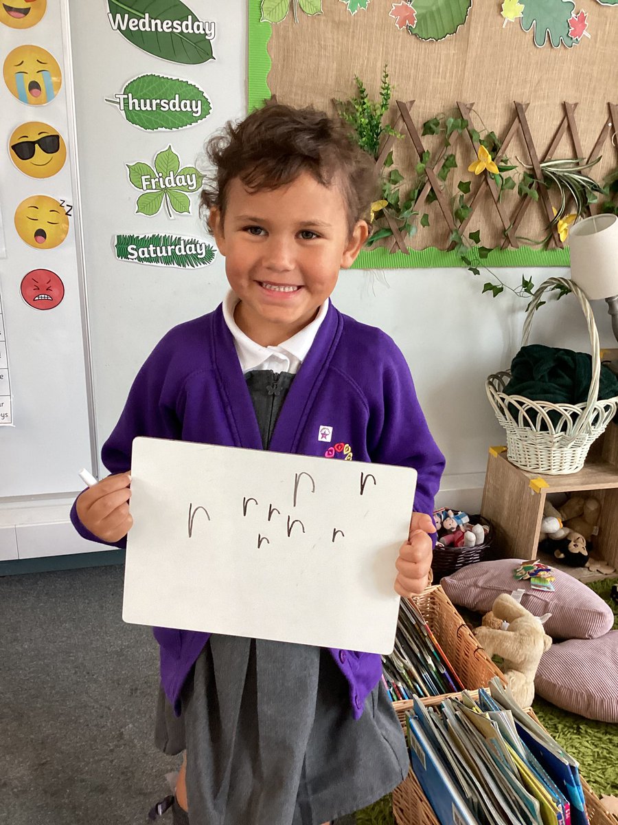 SpringwellRecep's tweet photo. Wow! Handwriting super stars 🌟 @Springwellpark_ https://t.co/OJM3oBGVZO