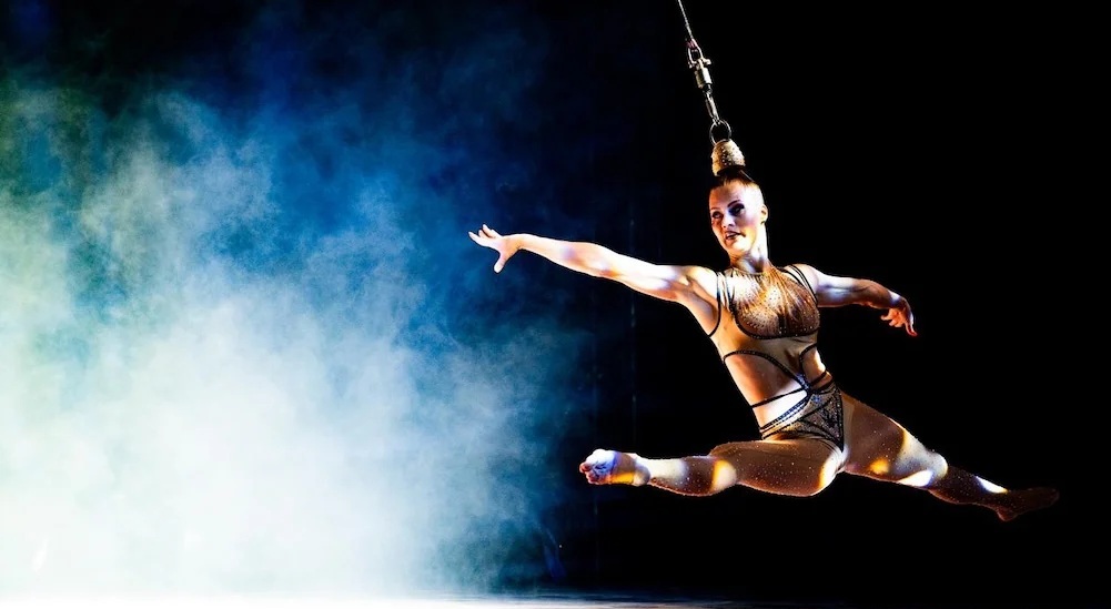 DiarioNoti27564's tweet photo. #Circo #KAI #llega a #Temuco #con #una #puesta en #escena #inspirada en las #profundidades del #océano. https://t.co/dOsMvh7DHp