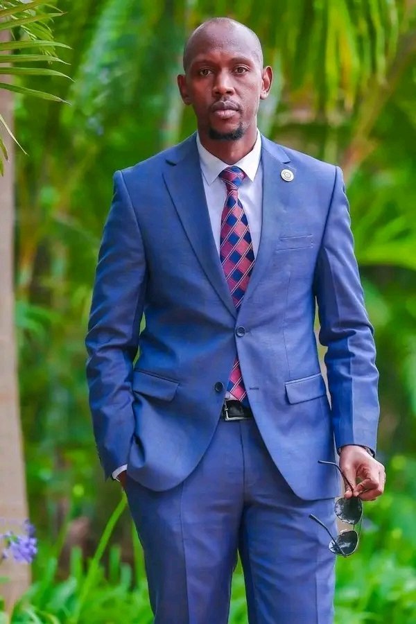 DrDennisOuma's tweet photo. -I will DEFINITELY VOTE FOR my Friend GEOFFREY MOSIRIA if he VIES for Nairobi Governship. 💯% SURE.
@HonMosiria 🤗🤗🤗🤗🤗🤗🤗🤗

-Sakaja PUNISHED, DEMOTED Geoffrey Mosiria because Mosiria was doing it better than him.😄😄😄

-Mosiria for Nairobi governorship 2027.🤗🤗🤗 https://t.co/5yZEVhdEMH
