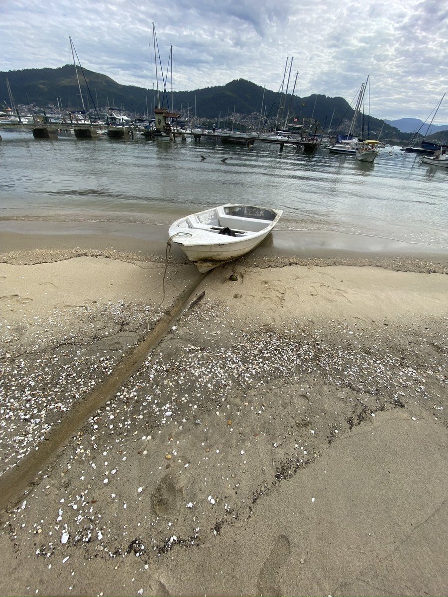 b6d7r8's tweet photo. @budisisse to voltando pra ai https://t.co/Q0C0yObiKd