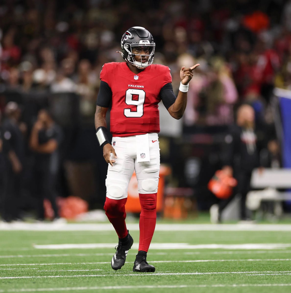 ATLSportsZone's tweet photo. I SUPPORT MICHAEL PENIX JR. All the #Falcons fans who don’t can go kick rocks! https://t.co/ahz4e4ht3f
