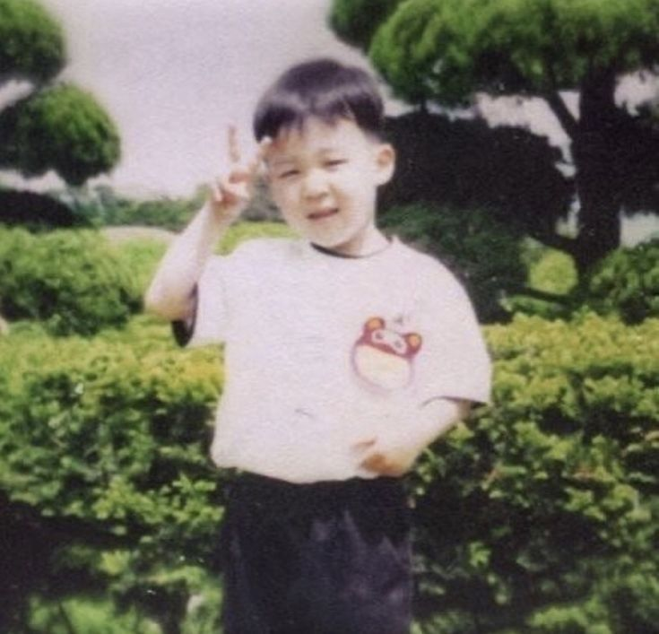 CypherKller_13's tweet photo. Happiest Birthday to our global IT boy, our angel, the king of flirt, the baby-faced cutie human, cutie sexy lobly😭, the one and only ✨PARK JIMIN✨ https://t.co/Ywrgyr98kD