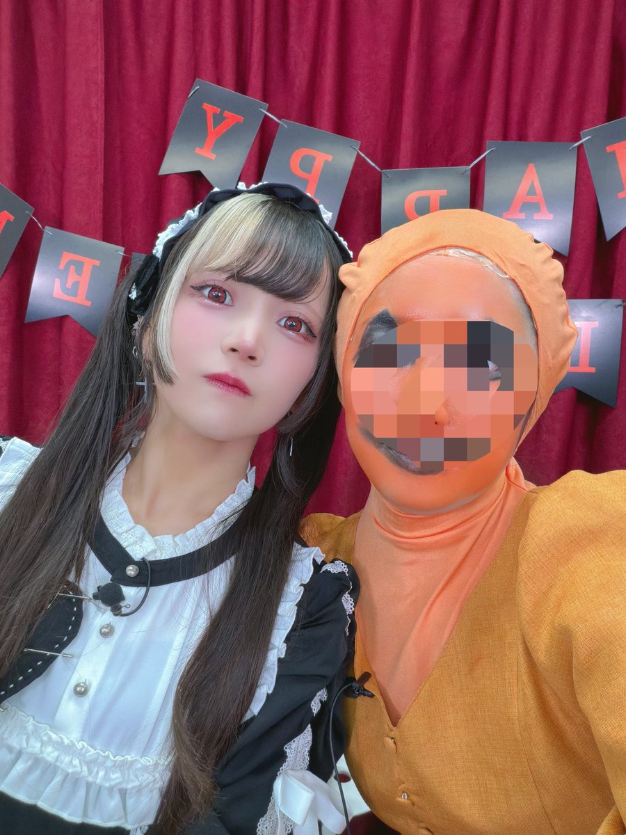 miiikawa_haruna's tweet photo. ハッピーハロウィン🎃
ハロウィン月にこうやって呼んでもらえて、なりちゃんと皆さんと一緒にハロウィンできて嬉しかったです✨
なりちゃんきゃわ、わたしも大変身大成功🎃にわかからカボチャになれた🎃

じゃあ今夜また夢で会いましょうね🎃
#りなりで https://t.co/CzXUYUV9tW