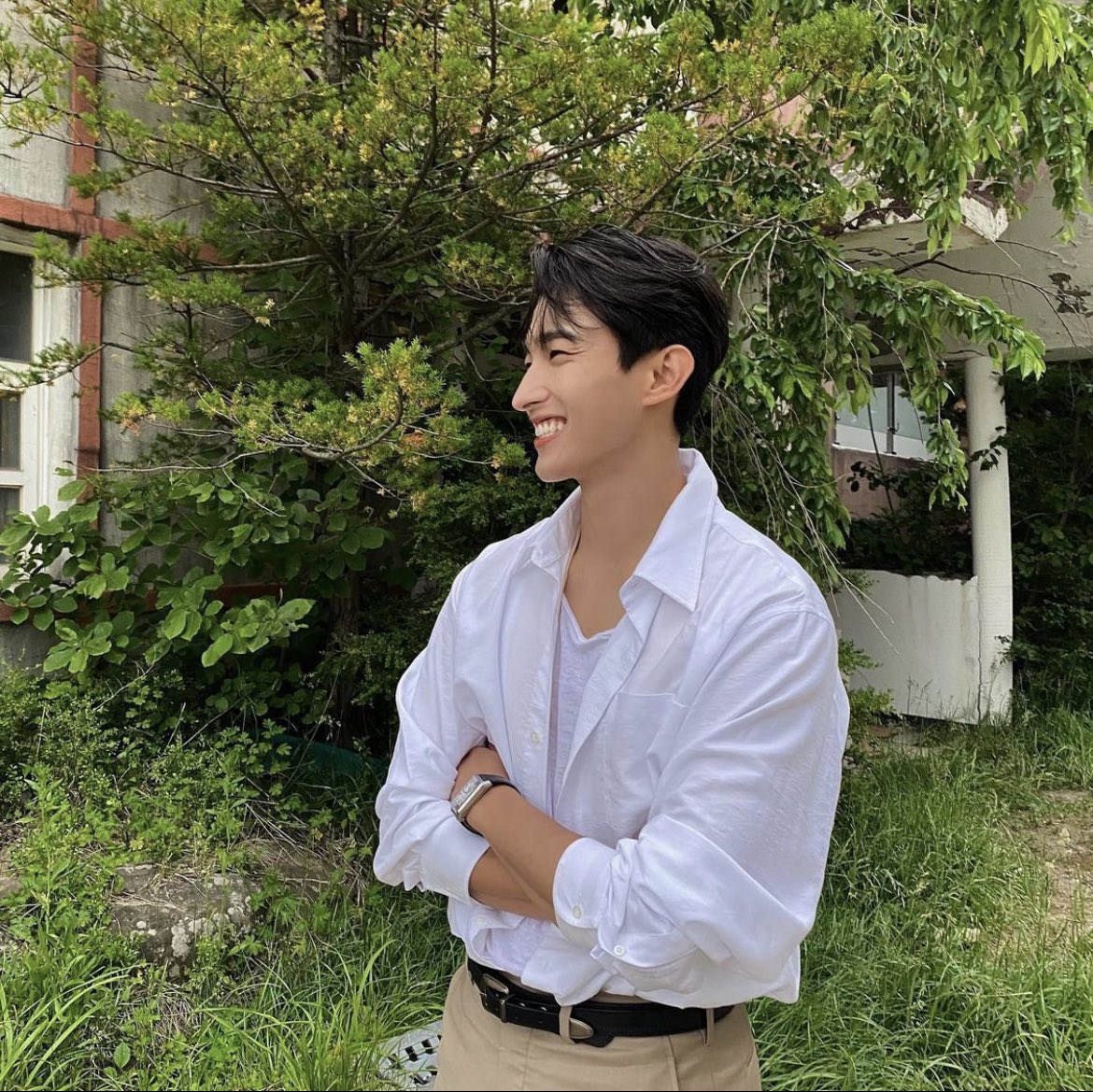timefordk's tweet photo. 211013 도겸 인스타그램 #dkig
🐶
#도겸 #ドギョム #DOKYEOM #DK #李硕珉 #세븐틴 https://t.co/uMYQrUUwNJ
