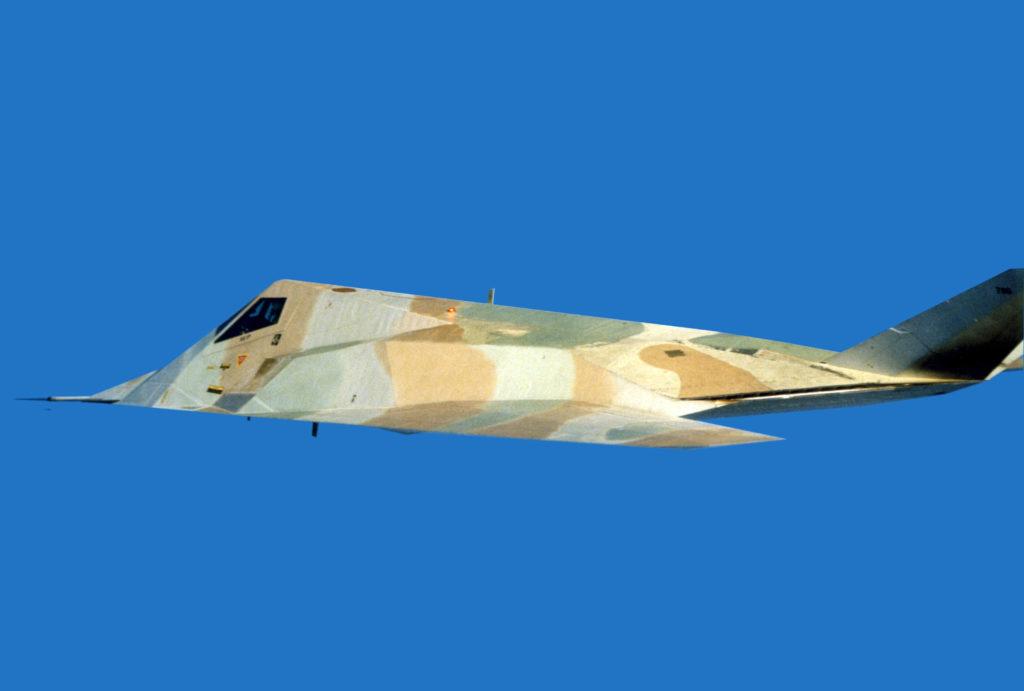 PASU_MATRIX's tweet photo. Before the iconic black the Nighthawk wore desert camouflage during early flight tests. https://t.co/8y453DiKfW