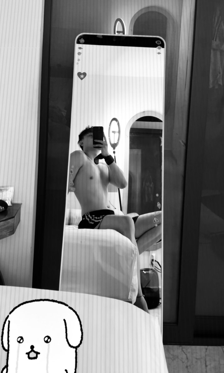 PandaaCuto's tweet photo. Tập gym về nwng quá thì quan trọng bot top làm gì =)) b*s giỏi là đc 🤣 https://t.co/gb7k6pE1zu