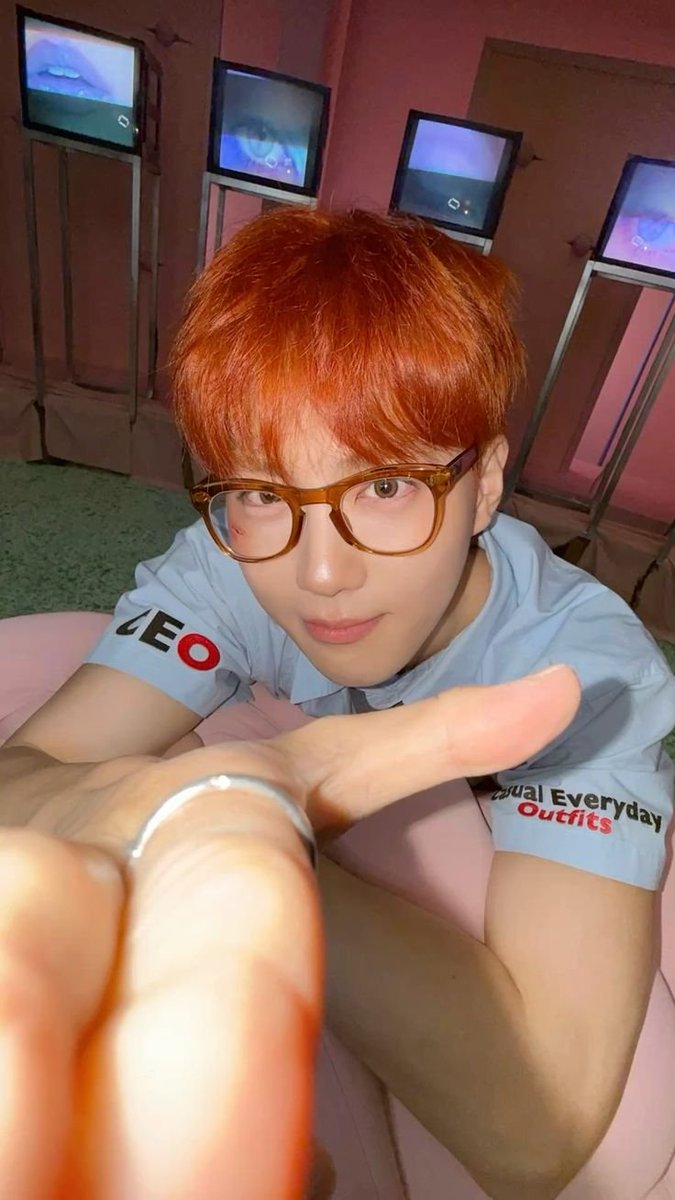 sehunsafado's tweet photo. @hoshiumiwayv e eu vou escolher essa aq, omg twinsss https://t.co/tCh44IAitq