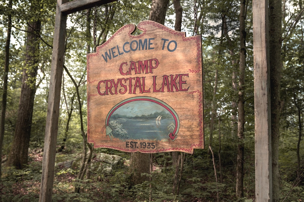 CreativeScreen's tweet photo. Franchise storytelling meets character-driven drama. Read #BradCalebKane’s interview about bringing #CrystalLake to television. #WritersRoom #TelevisionWriting #Horror @peacock  https://t.co/uKOkQfCQl5 https://t.co/s3MtU7LE7A