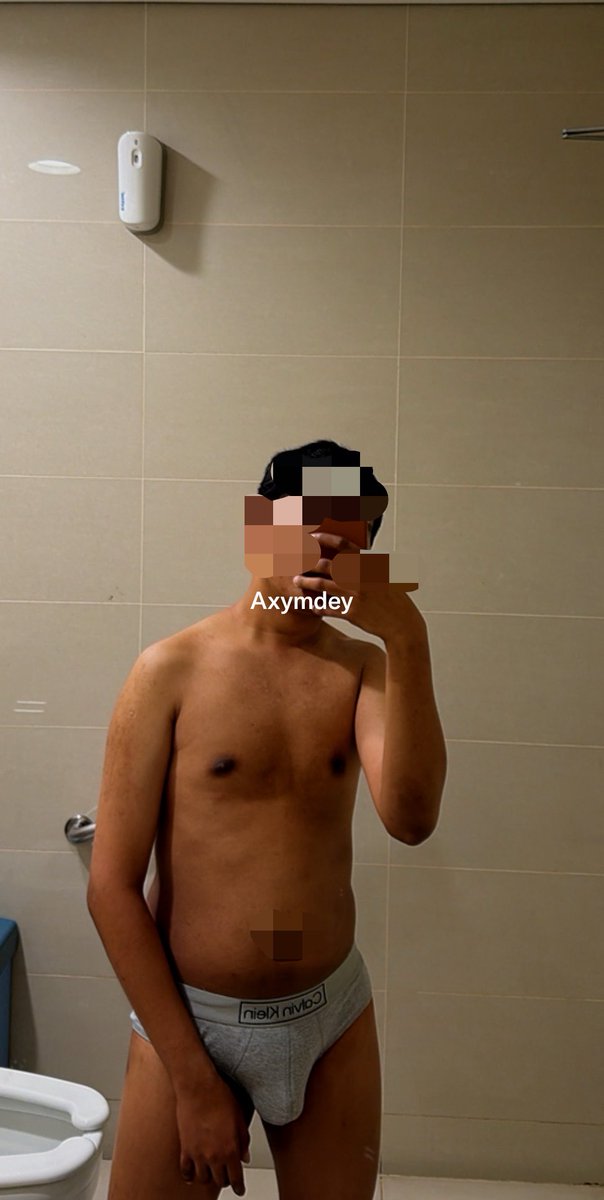 Axymdey's tweet photo. Horny 🍆 https://t.co/9ybHIFBHaZ