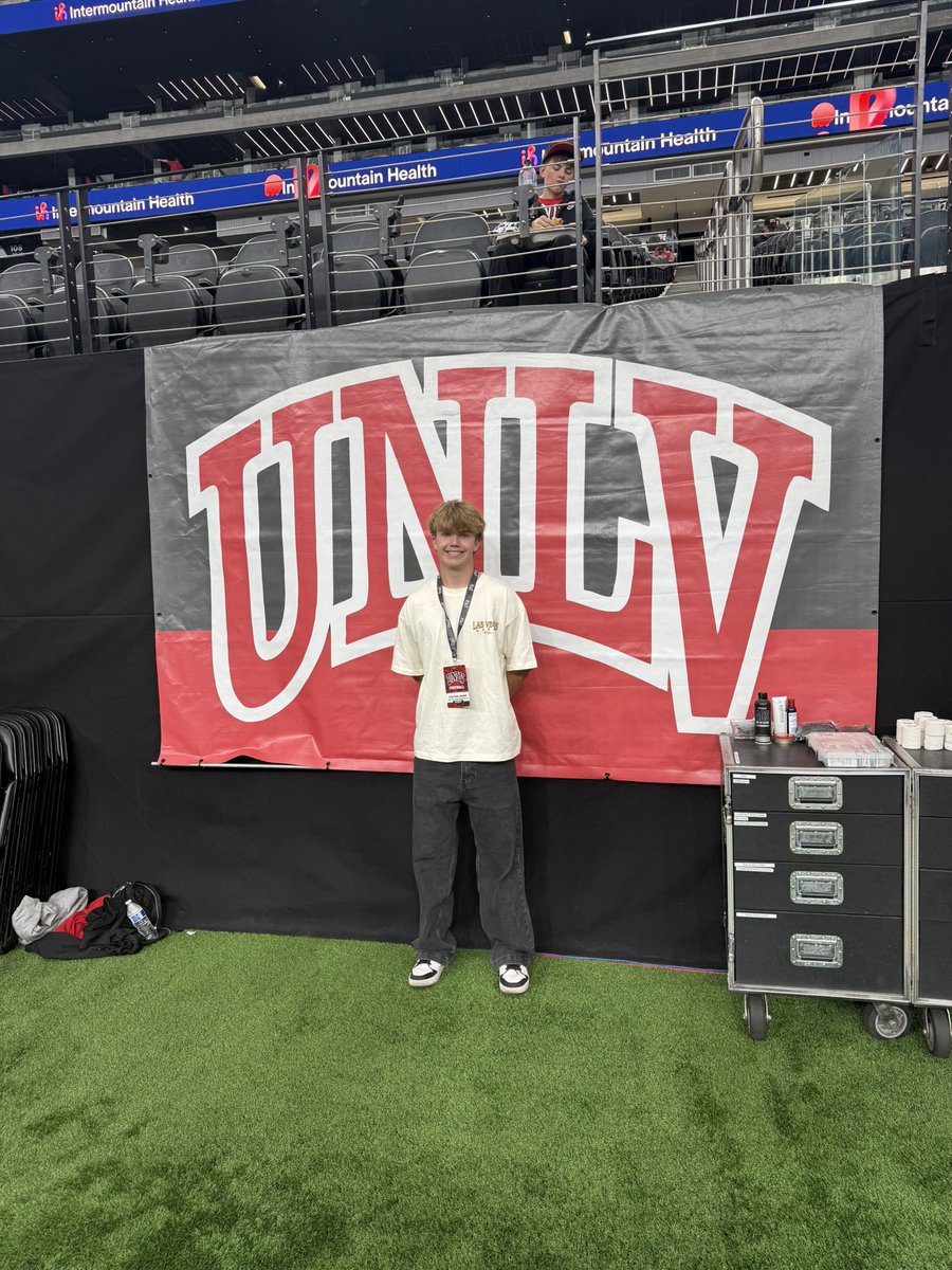 TheColtonJohns's tweet photo. Had a great time watching UNLV beat NDSU Saturday! Thank you @unlvfootball and @MaxwellPCotton for the hospitality this weekend. Looking forward to being back soon! 🦅 🔥 

@coachWhoa 
@CoachCadenas 
@QBHitList 
@TheUCReport 
@TomLoy247 
@Elite11 
@Stumpf_Brian 
@KSLSportsRewind 
@PlayBookAthlete