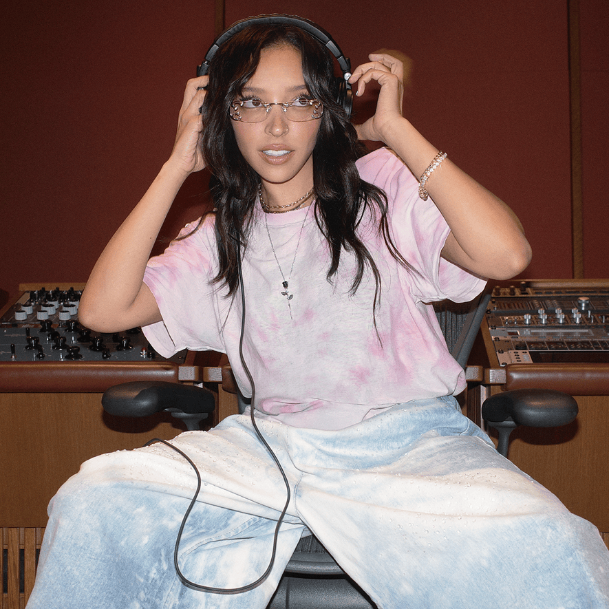chartdata's tweet photo. Tinashe's "Melatonin" earned its biggest US streaming week of all-time with 1.74 million streams, up 21%.

The week after the release of parent album 'Popstar'. https://t.co/oCmvlor1gE