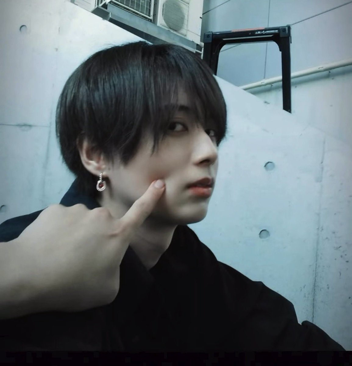 ___Mi_p_q_'s tweet photo. 大光くんにほっぺつんされてる瑞稀くん、普通にモラ男の質感で終わった🔚 https://t.co/gvdqZqRqHB