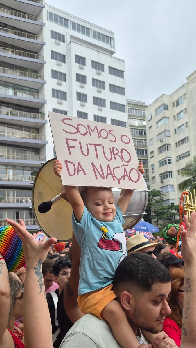 soulanzin's tweet photo. Copacabana, rio de janeiro 12 de outubro de 2026. O PODER DESSA FOTO! 

#Lulacomaparecida https://t.co/jBWMRufb1R