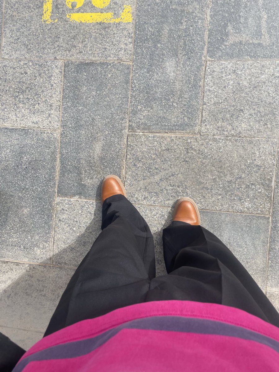 strawberryspeak's tweet photo. Never loved an outfit like this https://t.co/tQHp0HZfUa