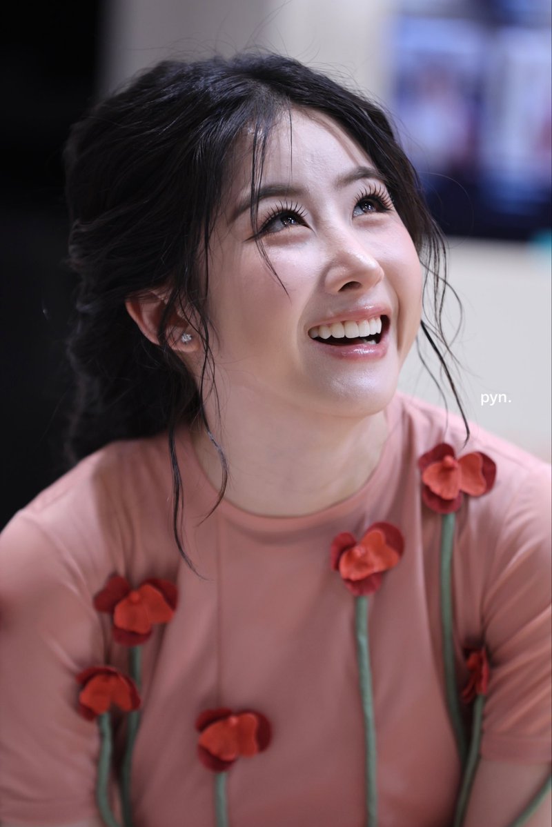lee212_fy's tweet photo. We will protect this smile at all costs. NO MATTER WHAT🤍

APASRA CENTRAL DOLCE ITALIA 
#YokoxCentralDolceItalia https://t.co/bP94nA9RU5
