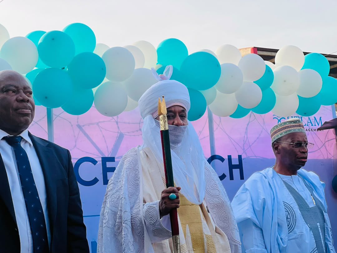 KanEmirateMedia's tweet photo. Mai Martaba Sarkin Kano, Khalifa Muhammadu Sanusi II PhD, CON, a halin yanzu yana wajen buɗe sabon ofishin UTLAM Halal Fund a Kano. https://t.co/oitbXdIFWd