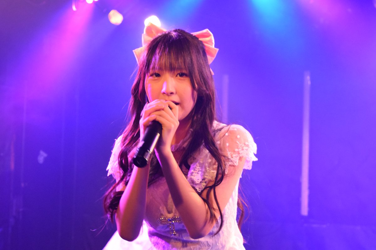 VayAdh's tweet photo. NITELiTE　姫乃らむ さん☆

清楚な白い衣装と、凄くスタイルが良くて見入ってしまいました💦✨️

先月の福岡でのライブでお見かけしましたが、恐らくその時よりもパフォーマンスが上達してるみたいです👍️☺️

交流会も凄く親切で嬉しかった〰️(>ω<)✨️

次回もライブ参加出来るの楽しみにしてますね♪✨️

2026.10.12(日祝)
「rise Emotional Carnival -LIVE rise SHUNAN 19th anniversary-」
LIVE rise SHUNAN(山口県周南市)

#姫乃らむ　@ram_hime_1596
#NITELiTE　@NiTELiTE0369