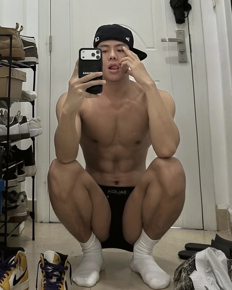 BossB2k3's tweet photo. https://t.co/nz15Rf8N13