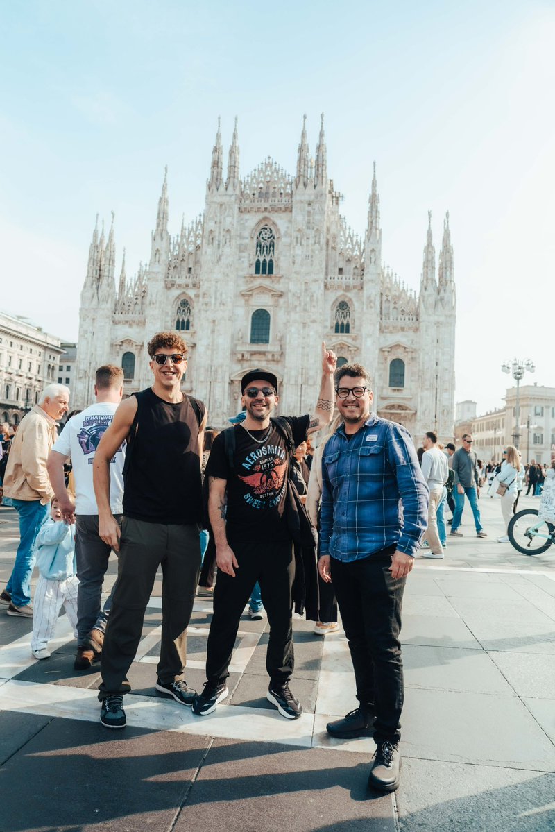 ntvgoficial's tweet photo. GRAZIE MILANO!! 🇮🇹🙌 Locura total nuestro primer concierto en esta ciudad! 

Siguiente parada: París 🇫🇷 https://t.co/yLsuT7nPEf