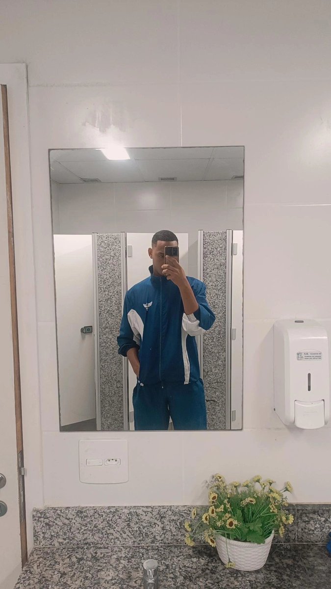 LhNattan's tweet photo. ✈️🤤 +1 dia pela FAB https://t.co/f1RdXdTx4c
