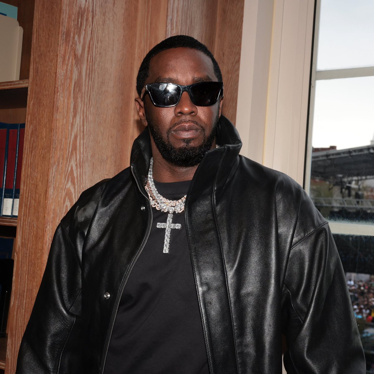 Complex's tweet photo. Diddy was transported out of federal prison for a medical emergency.

Sources say he was taken to a hospital for treatment after suffering a head injury.

Via TMZ https://t.co/uaopPhmdJX