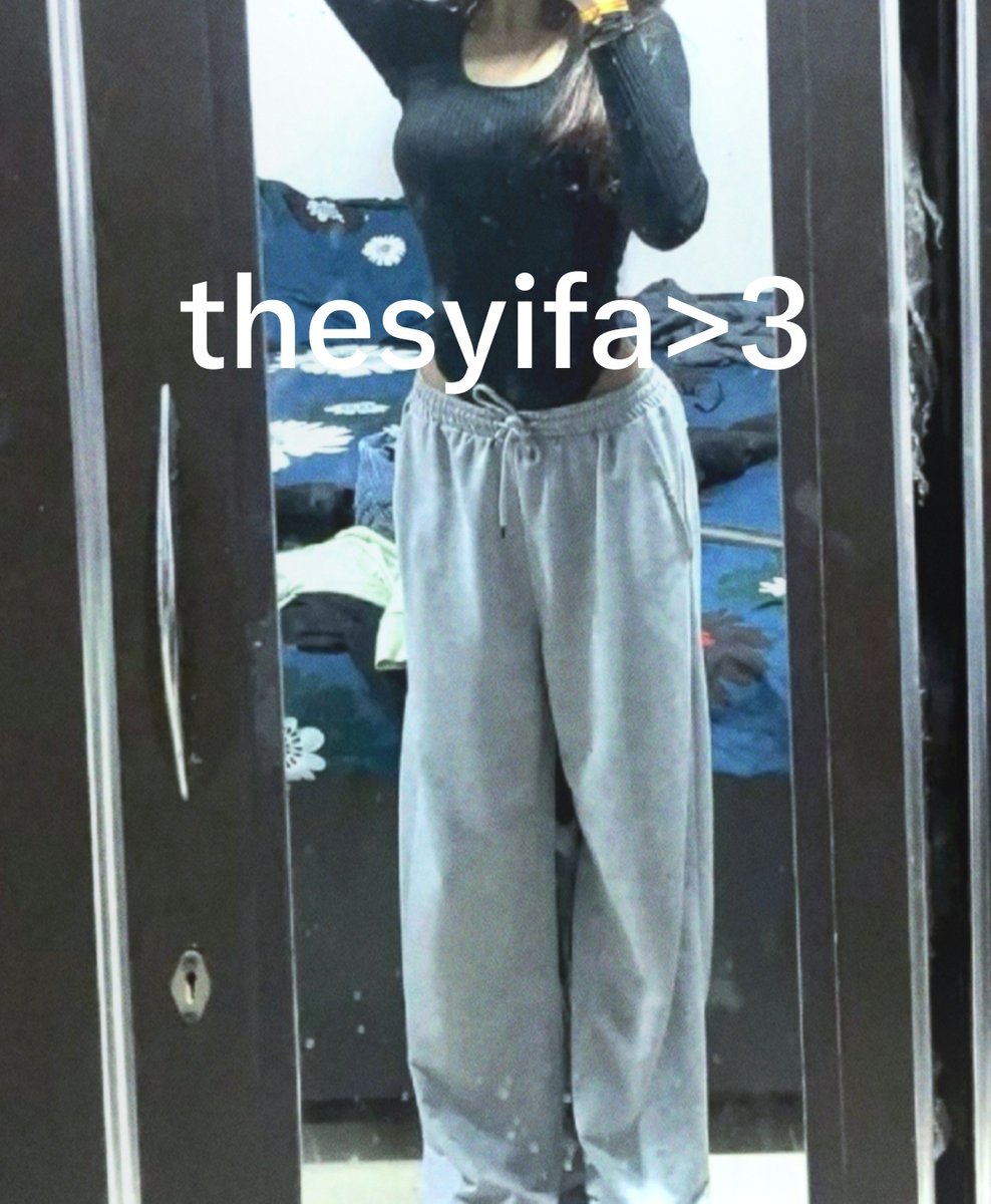 ntheesyiffa's tweet photo. jangan di hujatt plisee , perdanaa lonte kampuss mau ngelonte disnii wkwkwk https://t.co/Lt7MDr3SiP